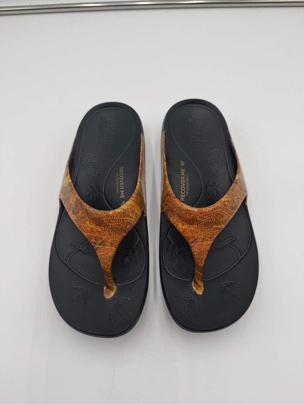 Alegria RecoverMe Flip Flop Sandals Womens US 8.5 Brown Comfort Recovery